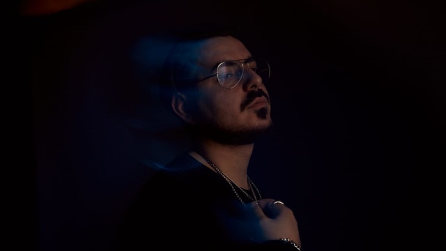Dunkles Portrait des Rappers Dunkles Portrait des Rappers