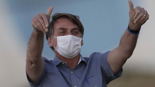 Bolsonaro. Bolsonaro.