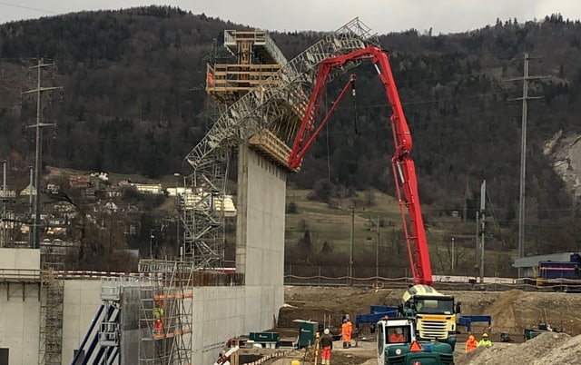 Umgekippter Gerüsttreppenturm Umgekippter Gerüsttreppenturm