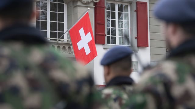 bandiera svizra vid ina chasa bandiera svizra vid ina chasa