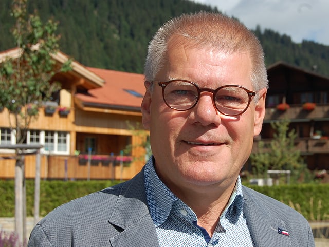 Hansjörg Schneider, Lenk Hansjörg Schneider, Lenk