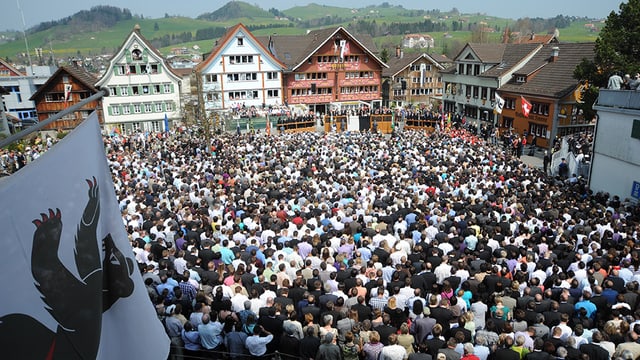 Bild von der Innerrhoder Landsgemeinde Bild von der Innerrhoder Landsgemeinde