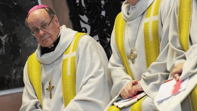 Der Churer Bischer Huonder an einer Messe im Kloster Einsiedeln. Der Churer Bischer Huonder an einer Messe im Kloster Einsiedeln.