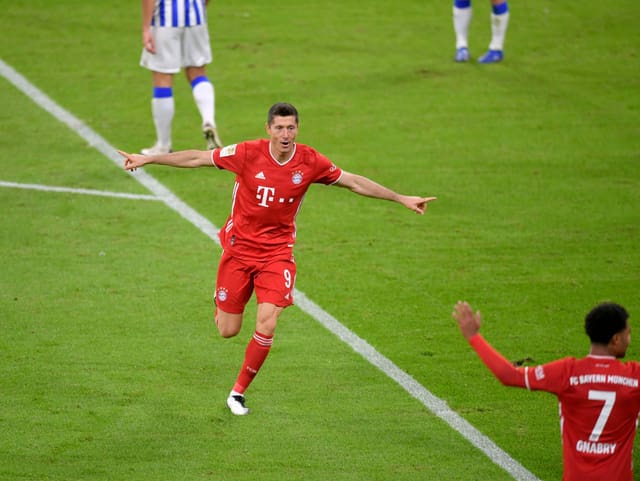 Robert Lewandowski trifft vierfach. Robert Lewandowski trifft vierfach.