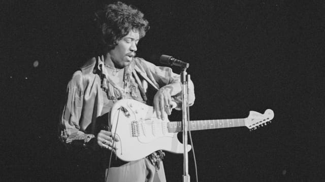 Video «Jimi Hendrix - Hear my train a comin'» abspielen Video «Jimi Hendrix - Hear my train a comin'» abspielen