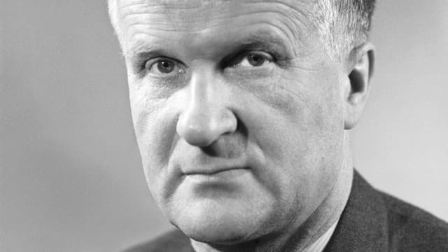 Hans Oprecht, der damalige Präsident der SP Schweiz. Hans Oprecht, der damalige Präsident der SP Schweiz.