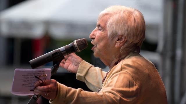 Video «Mut zum Leben - Die Botschaft der Überlebenden von Auschwitz» abspielen Video «Mut zum Leben - Die Botschaft der Überlebenden von Auschwitz» abspielen