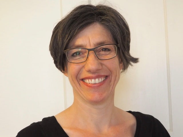 Monica Capelli da Amnesty International Cuira fa part dal comité d'organisaziun da l'acziun «Beim Namen nennen». Monica Capelli da Amnesty International Cuira fa part dal comité d'organisaziun da l'acziun «Beim Namen nennen».