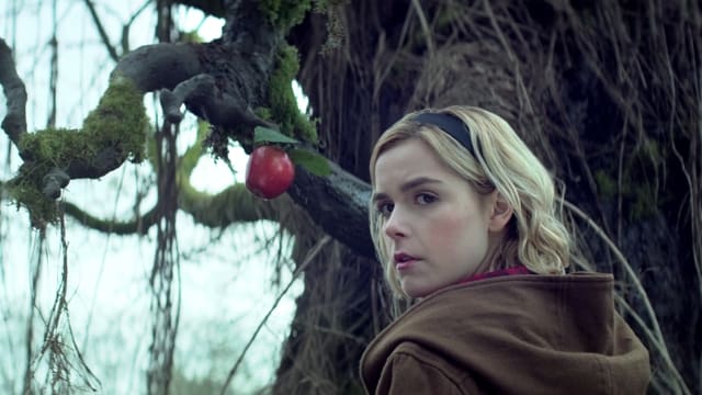 Kiernan Shipka (bekannt aus der serie «Mad Men») spielt die neue Sabrina. Kiernan Shipka (bekannt aus der serie «Mad Men») spielt die neue Sabrina.
