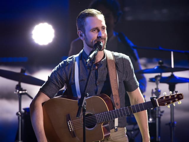 Marco Kunz auf der Bühne.