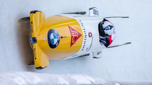 Ils dus pilots svizzers Beat Hefti (davant) e ses stumplader Alex Baumann (davos) durant la cursa. Ils dus pilots svizzers Beat Hefti (davant) e ses stumplader Alex Baumann (davos) durant la cursa.