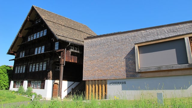 Altes Haus mit Anbau Altes Haus mit Anbau