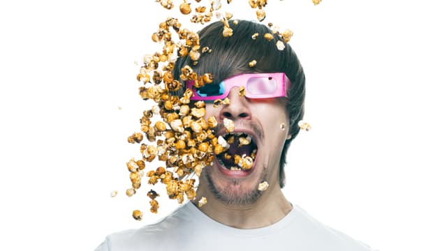 Die goldene Regel beim Snacken: Mund zu Die goldene Regel beim Snacken: Mund zu