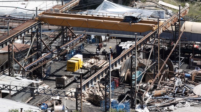 Kohlegrube in Soma nach dem Unglück, bei welchen 301 Bergleute ums Leben kamen. Kohlegrube in Soma nach dem Unglück, bei welchen 301 Bergleute ums Leben kamen.
