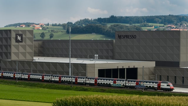 Eine neue Fabrik. Eine neue Fabrik.