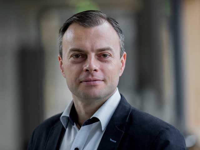 Thomas Liebecke Thomas Liebecke