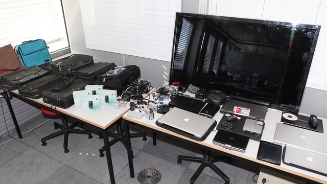 Dutzende Computer, die eine französische Diebesbande aus Schweizer Betrieben stahl Dutzende Computer, die eine französische Diebesbande aus Schweizer Betrieben stahl