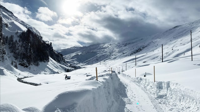 Minus 10 Grad im bündnerischen Avers auf über 2000 Metern über Meer. Eine Schneelandschaft. Minus 10 Grad im bündnerischen Avers auf über 2000 Metern über Meer. Eine Schneelandschaft.