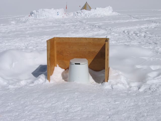 Dieses WC gibt es auf dem Mount McKinley. Chillig.