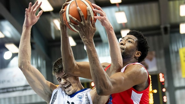 Basketballspieler Fribourg Olympic Basketballspieler Fribourg Olympic