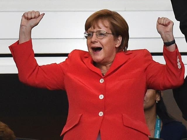 Angela Merkel jubelt während des WM-Finalspiels Deutschland gegen Argentinien.