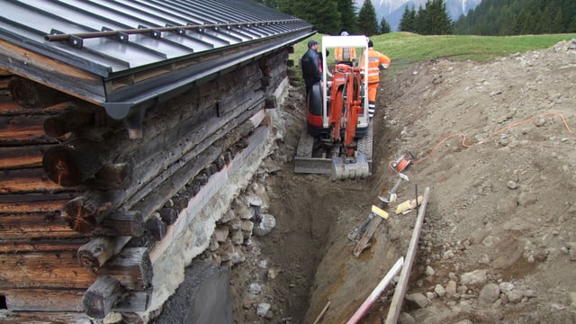 Bauarbeiten am Maiensäss Bauarbeiten am Maiensäss