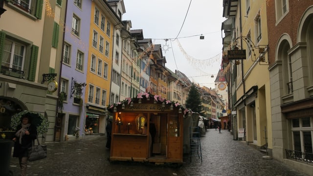 Altstadt mit Ständen. Altstadt mit Ständen.