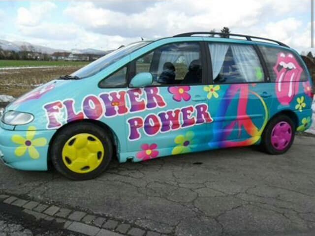 Ford Galaxy im Hippie-Look