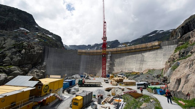 Blick auf die Baustelle Nant de Drance. Blick auf die Baustelle Nant de Drance.