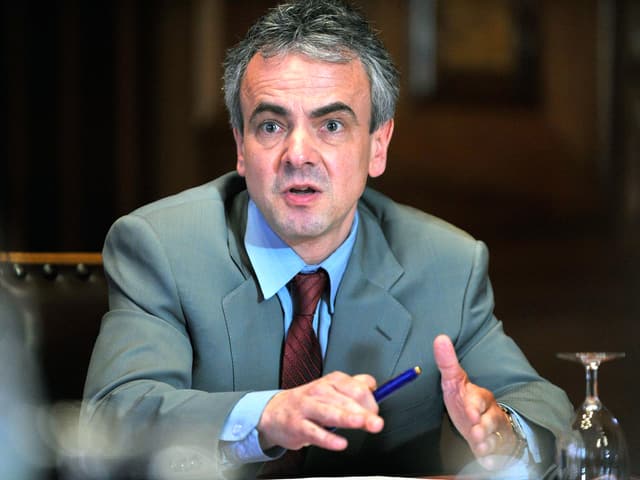 Porträt Markus Schefer. Porträt Markus Schefer.