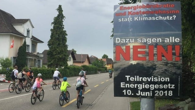 Abstimmungsplakat gegen das Solothurner Energiegesetz.