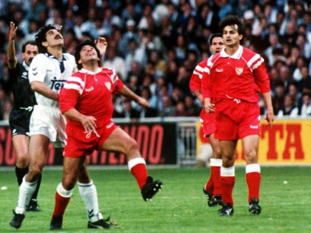 Maradona und Simeone ikm Spiel gegen Real