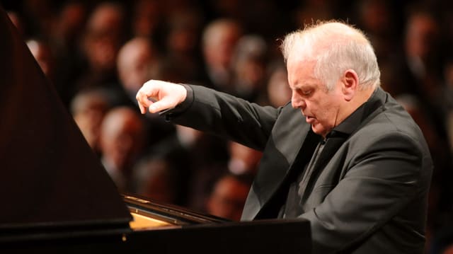 Video «Jenseits der Musik – die Barenboim-Said Akademie Berlin» abspielen Video «Jenseits der Musik – die Barenboim-Said Akademie Berlin» abspielen