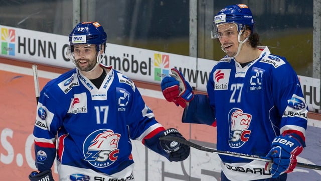 Ryan Shannon und Doppeltorschütze Roman Wick vom ZSC haben gut lachen. Ryan Shannon und Doppeltorschütze Roman Wick vom ZSC haben gut lachen.