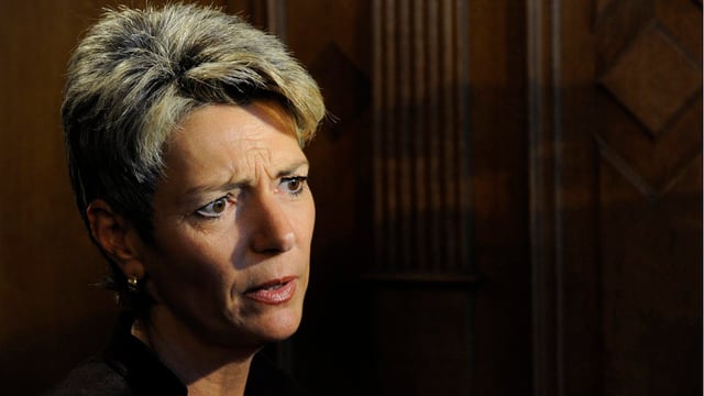 Die enttäuschte Karin Keller-Sutter. Die enttäuschte Karin Keller-Sutter.