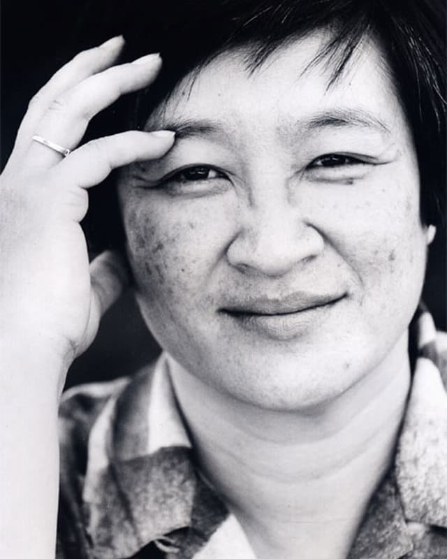 Schwarz-weiss-Porträt von Helen Mack Chang Schwarz-weiss-Porträt von Helen Mack Chang