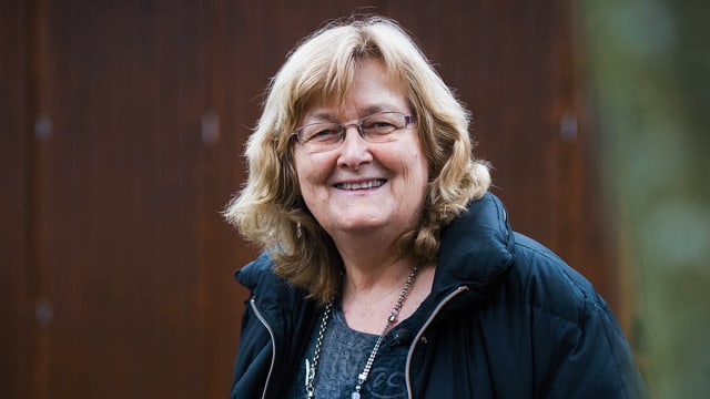 Porträt von Esther Schönmann Porträt von Esther Schönmann