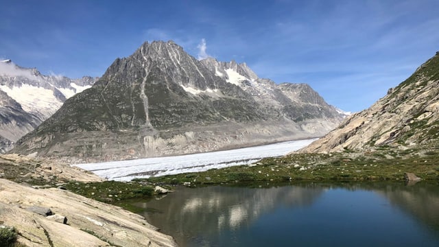 Blick auf den Märjelensee. Blick auf den Märjelensee.