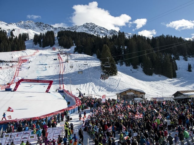 Ski-Fans in Lenzerheide. Ski-Fans in Lenzerheide.