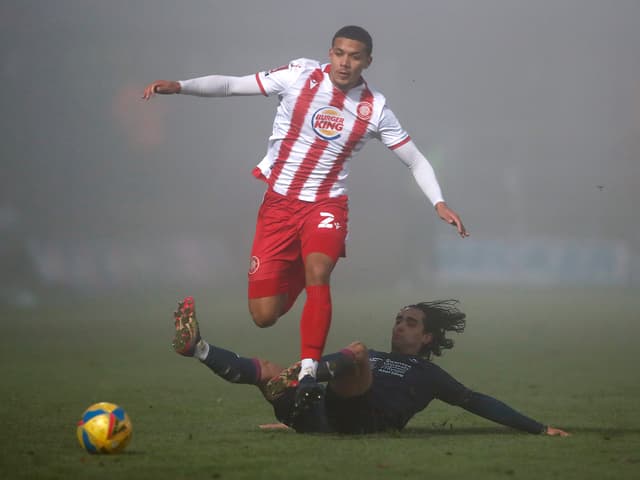 Spieler im Nebel