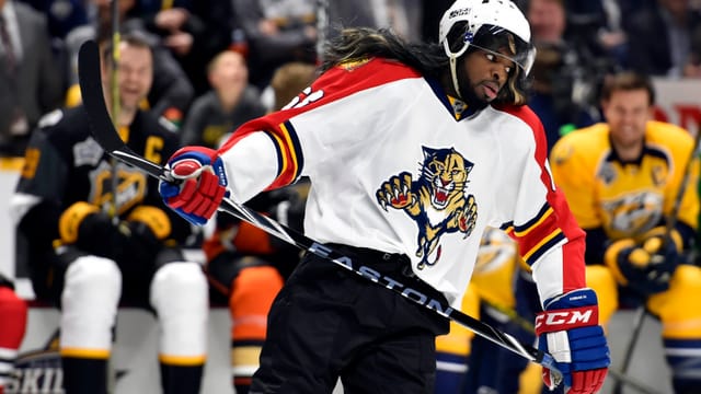 P.K. Subban als Jaromir Jagr verkleidet. P.K. Subban als Jaromir Jagr verkleidet.