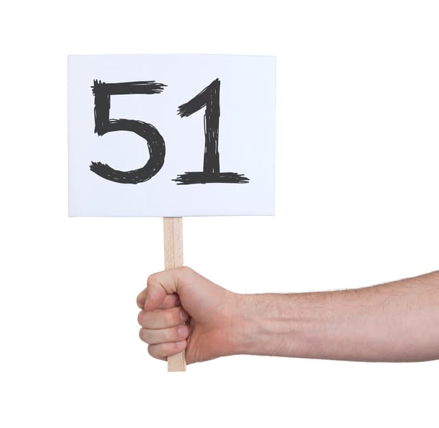 Nur wer den Wert von 51 genau erreicht, kann bei Einundfünfzig gewinnen Nur wer den Wert von 51 genau erreicht, kann bei Einundfünfzig gewinnen
