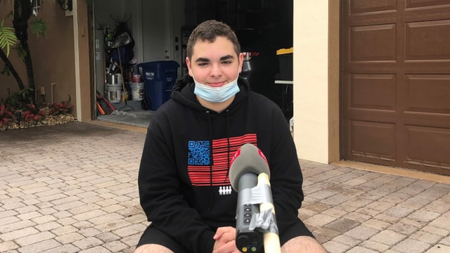 Logan Rubinstein vor dem Haus seiner Eltern in Parkland, Florida. Logan Rubinstein vor dem Haus seiner Eltern in Parkland, Florida.