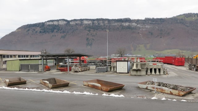 Das Kreuzstrasse-Areal in Stans. Das Kreuzstrasse-Areal in Stans.
