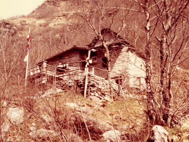 Rustico von Kathrin Rüegg in Gerra, Verzasca, in seinem Urzustand. Rustico von Kathrin Rüegg in Gerra, Verzasca, in seinem Urzustand.