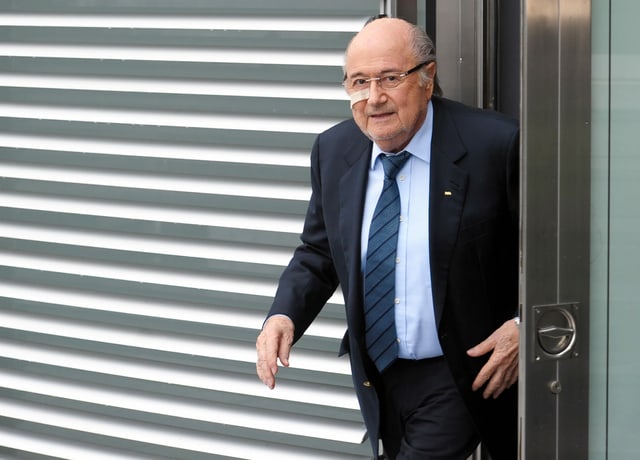 Sepp Blatter nach seiner Suspendierung als Fifa-Präsident. Sepp Blatter nach seiner Suspendierung als Fifa-Präsident.