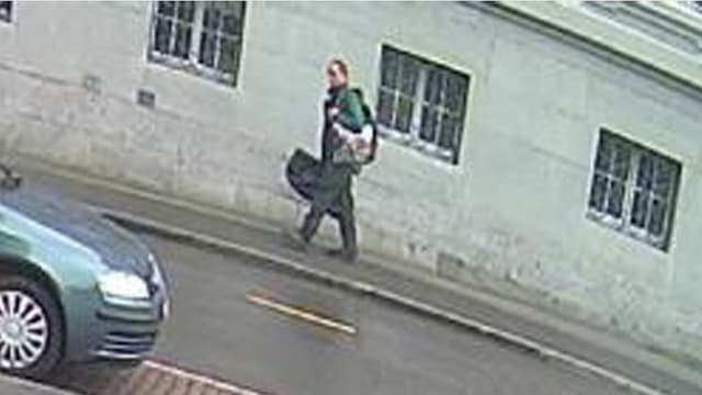 Fahndungsbild der Polizei. Fahndungsbild der Polizei.