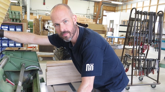 Schreiner Splint Leist bei der Arbeit Schreiner Splint Leist bei der Arbeit