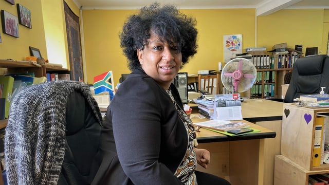 Die südafrikanische Anwältin Lesle Jansen in im Büro in Südafrika. Die südafrikanische Anwältin Lesle Jansen in im Büro in Südafrika.