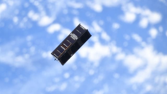 Nanosatellit «Spooqy» Nanosatellit «Spooqy»